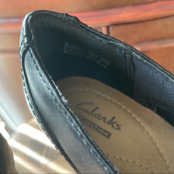Clark’s black heels - Picture 5 of 8